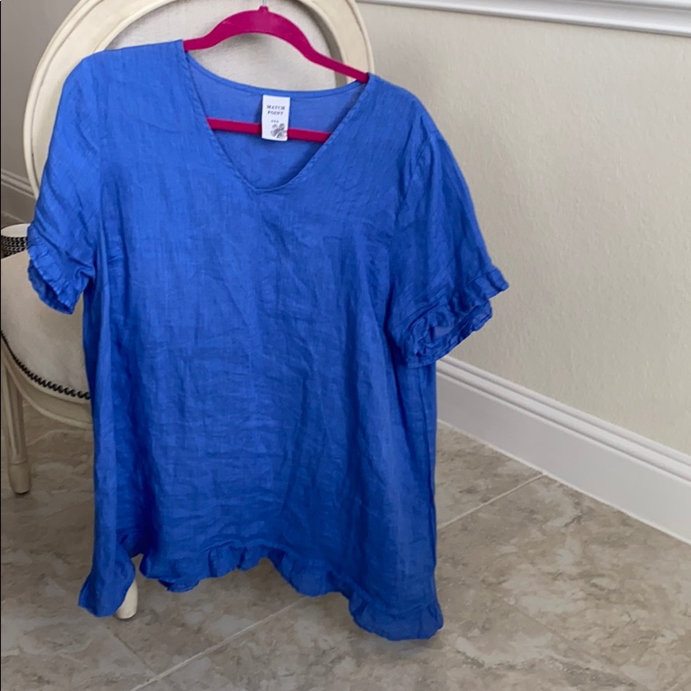 Linen shirt with ruffles
